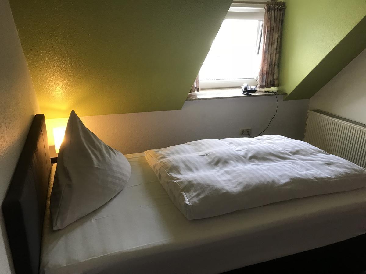 Hotel Am Maibaum Neuenrade Екстериор снимка